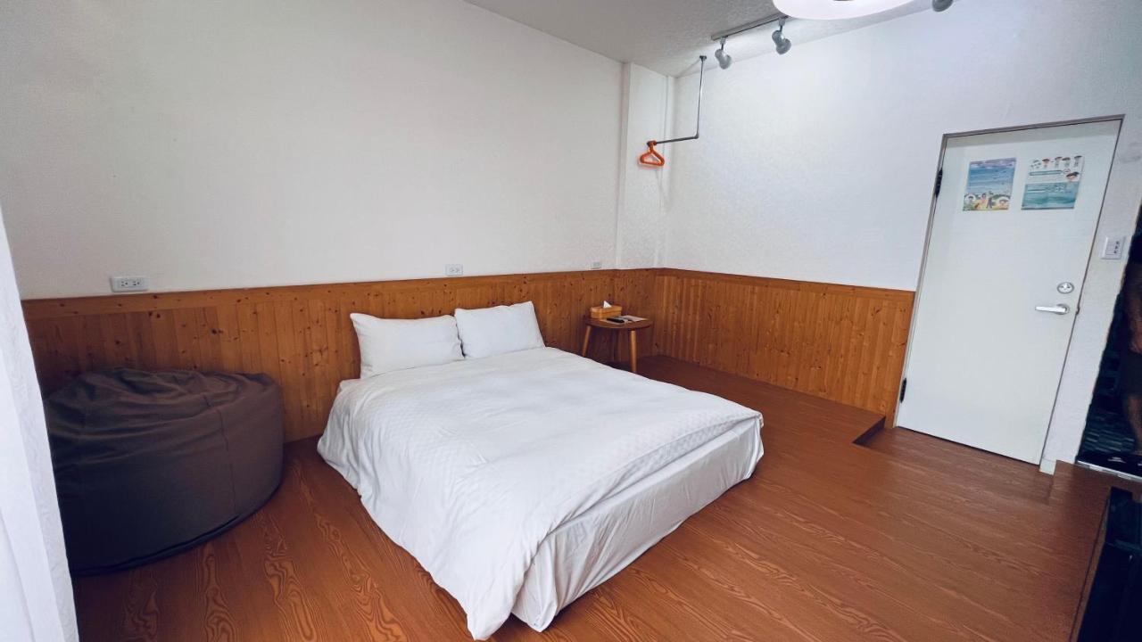 Rainbow Island Apartment Tainan Exterior photo